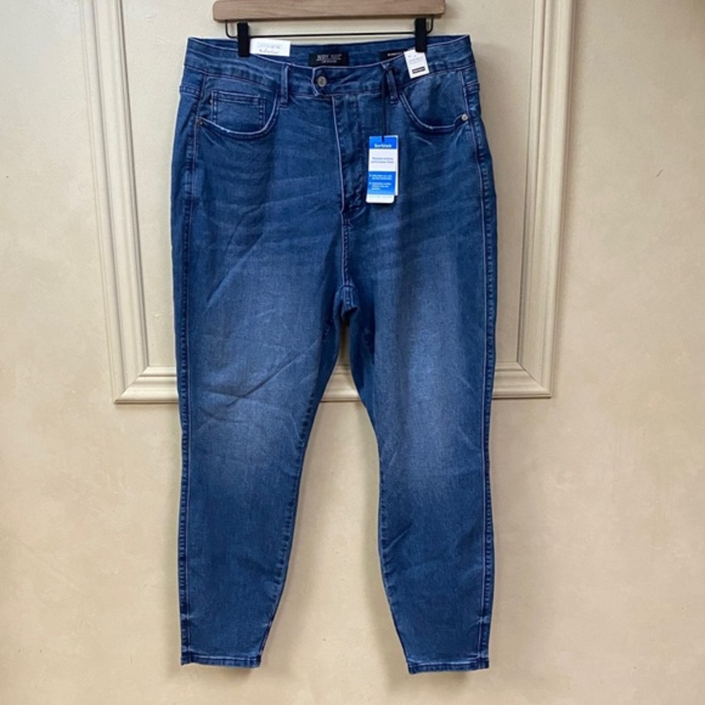 Avenue Dark Blue Stretch Jeans for Women